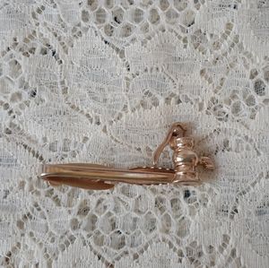 Vintage Hickok Tie Clip Bar Water Pump Shape Articulated Moves Gold Tone Metal